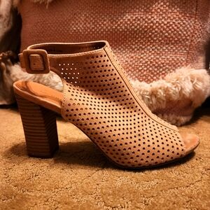 Madden Girl nude heels; size 9